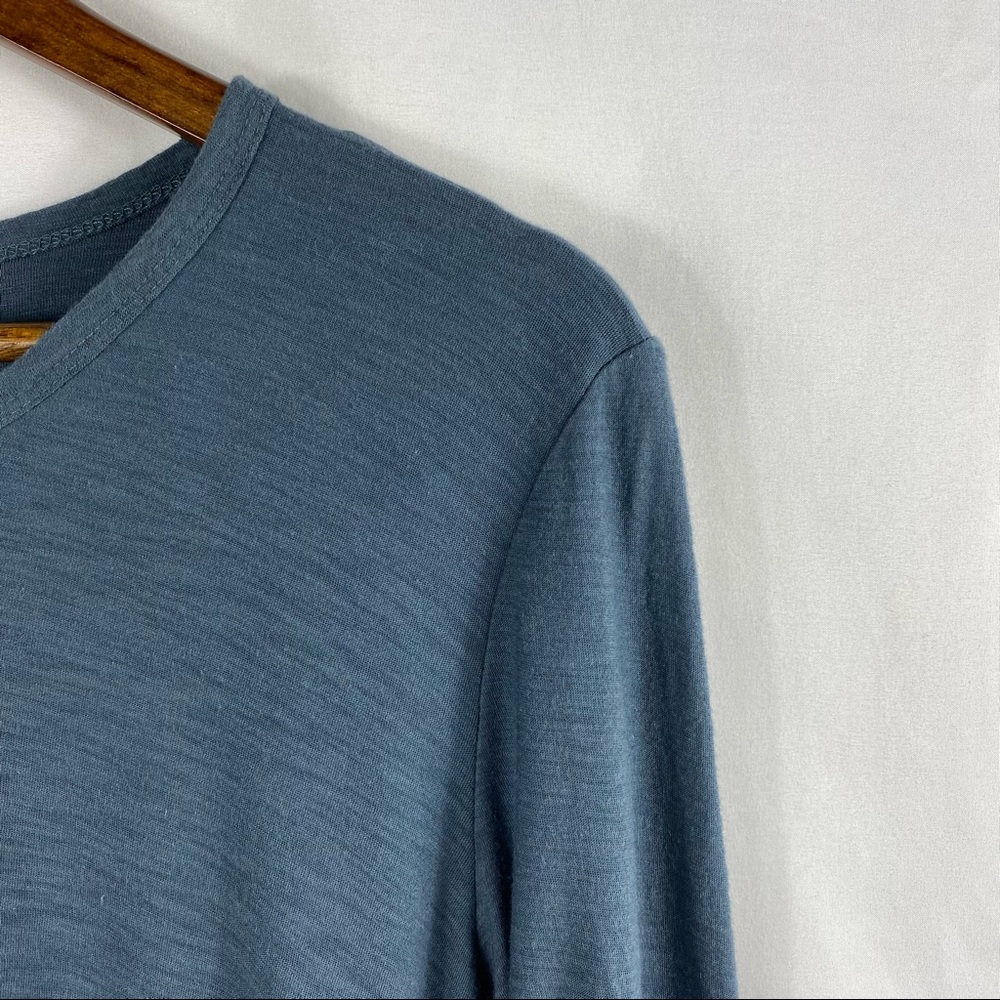 JAMES PERSE Long Sleeve Crew Neck Shirt Blue NWT in Size Large - Picture 4 of 5